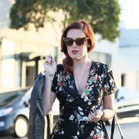 Rumer Willis exits Neil George Salon carrying a garment bag | Picture 111177